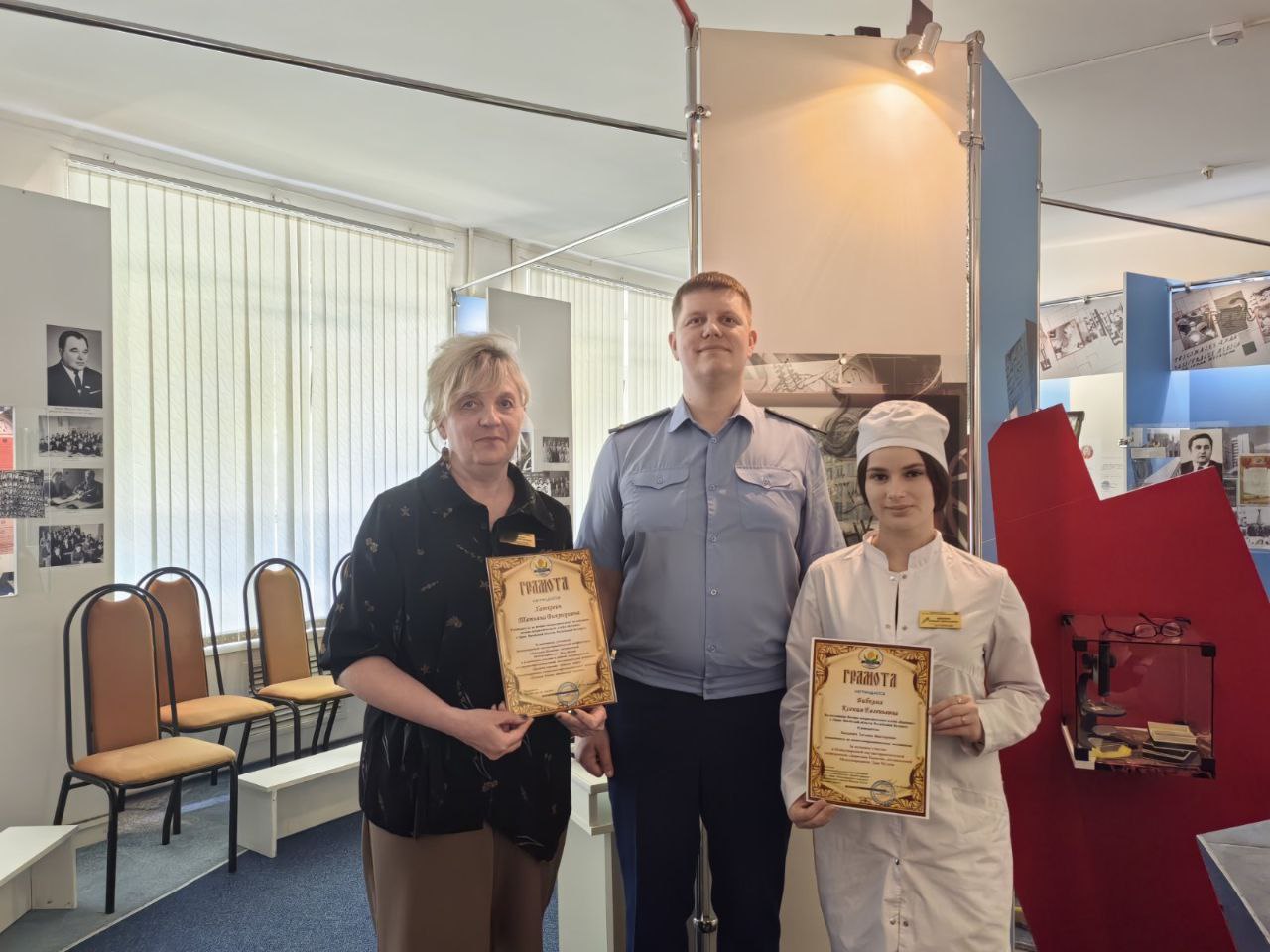 photo 5211015599436271039 y