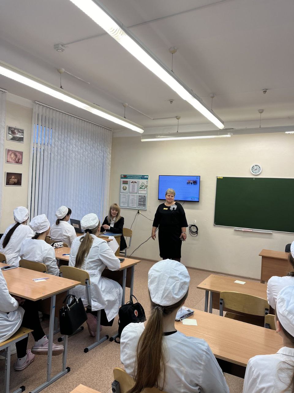 photo 5199926535040137379 y